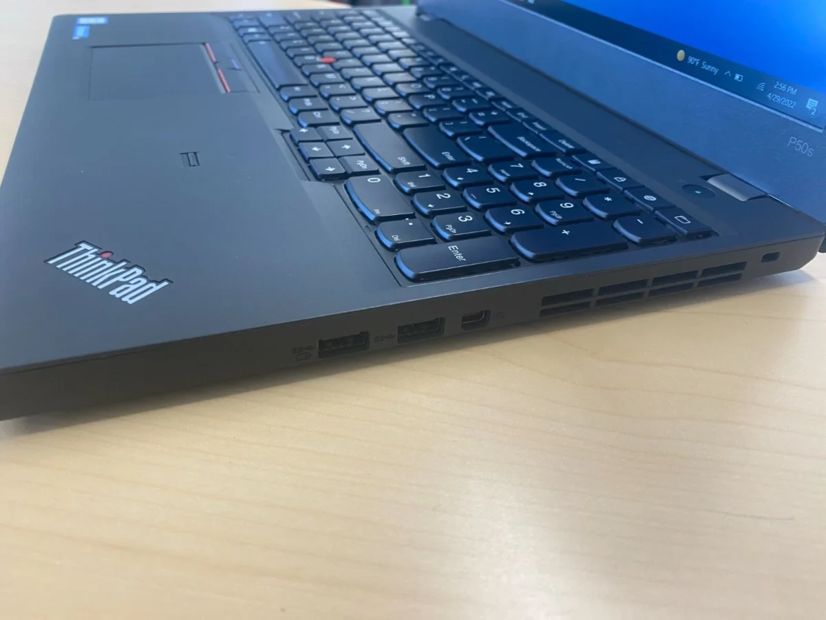 Lenovo ThinkPad P50s 15.5" (450GB SSD, 16GB RAM, i7-6500U - Image 3